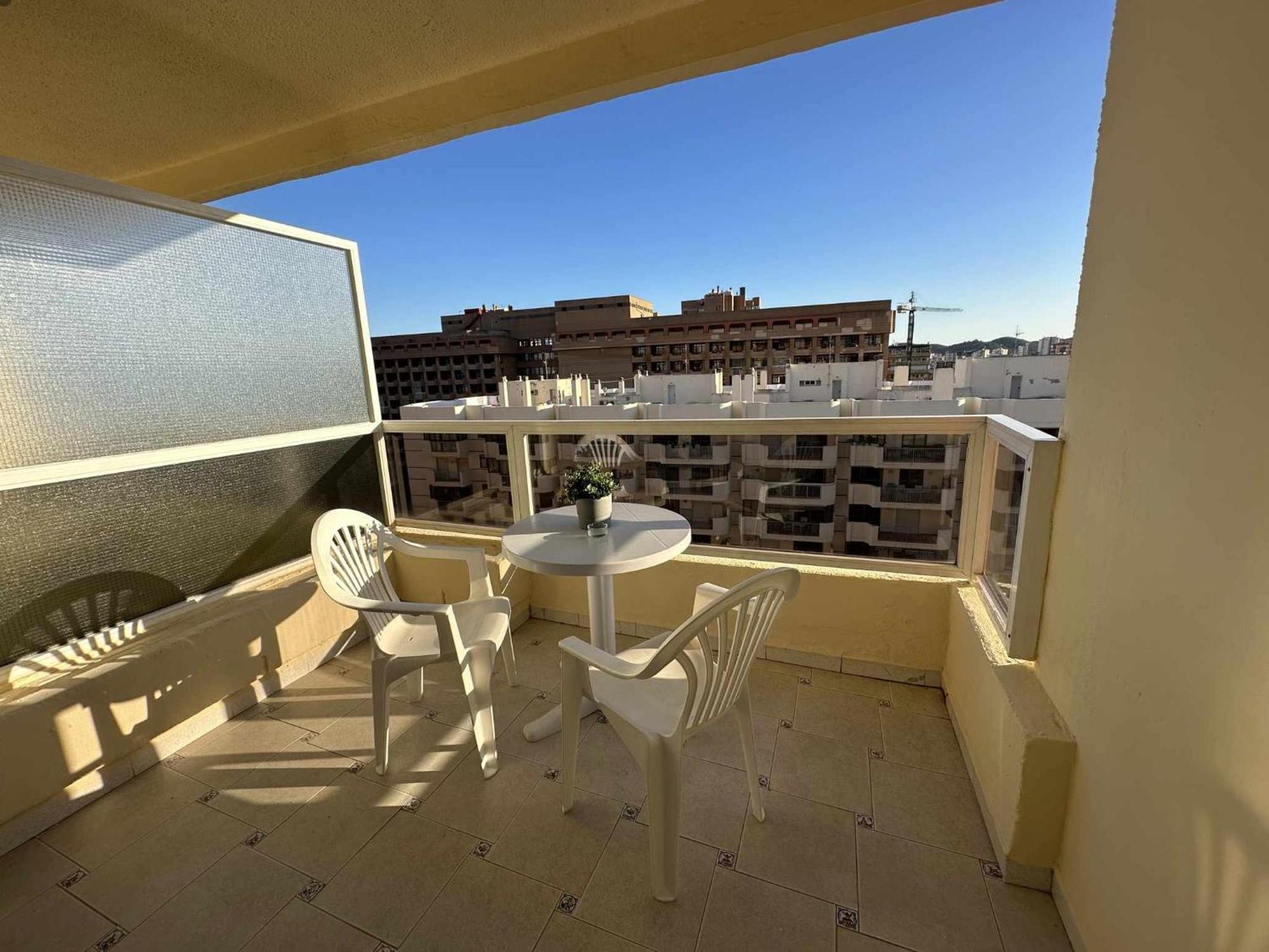 Estudio Pyr Privado Frente Al Puerto De Fuengirola Exterior photo