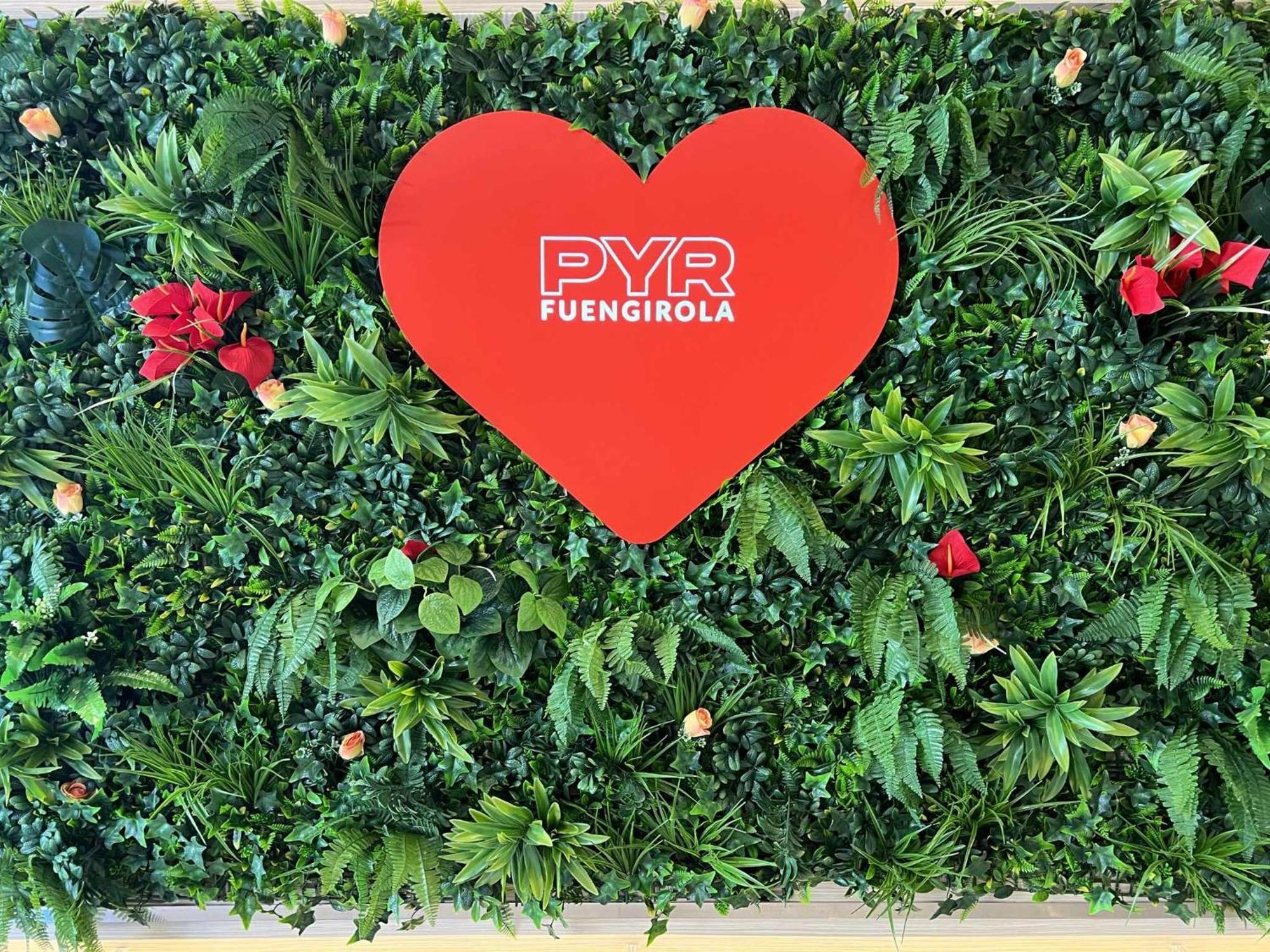 Estudio Pyr Privado Frente Al Puerto De Fuengirola Exterior photo